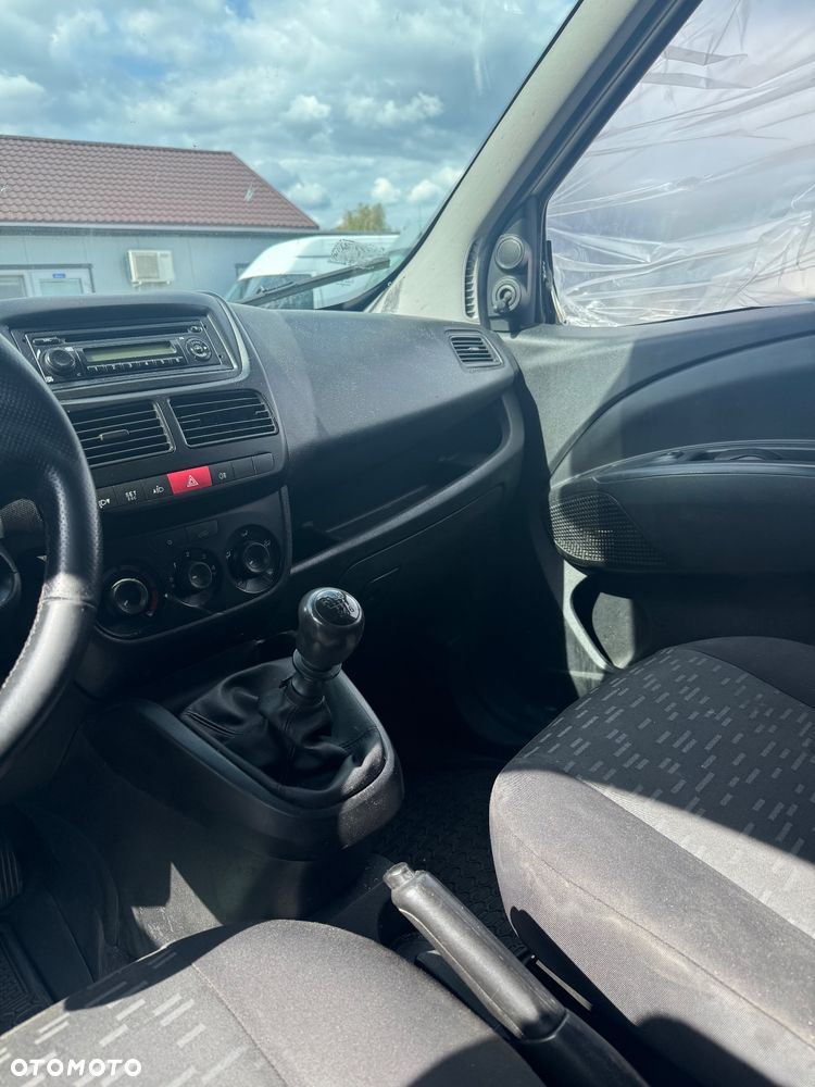 Opel Combo - 9