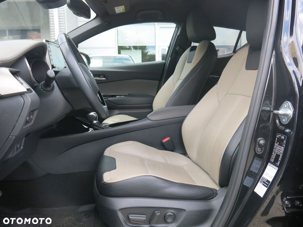 Toyota C-HR 2.0 Hybrid Executive - 3