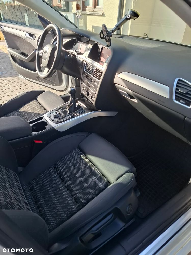 Audi A4 Avant 2.0 TDI - 9