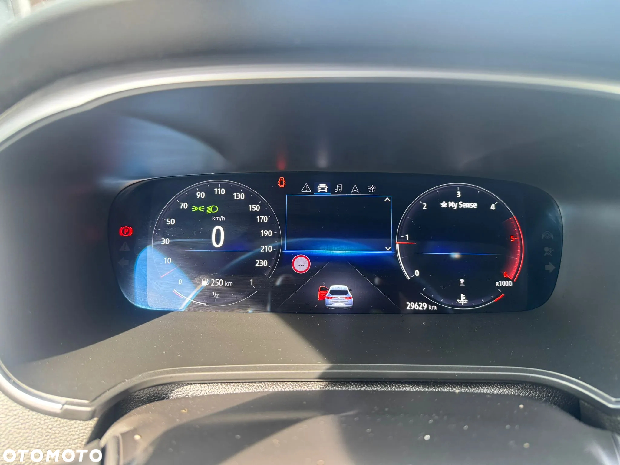 Renault Megane 1.5 Blue dCi Techno - 16