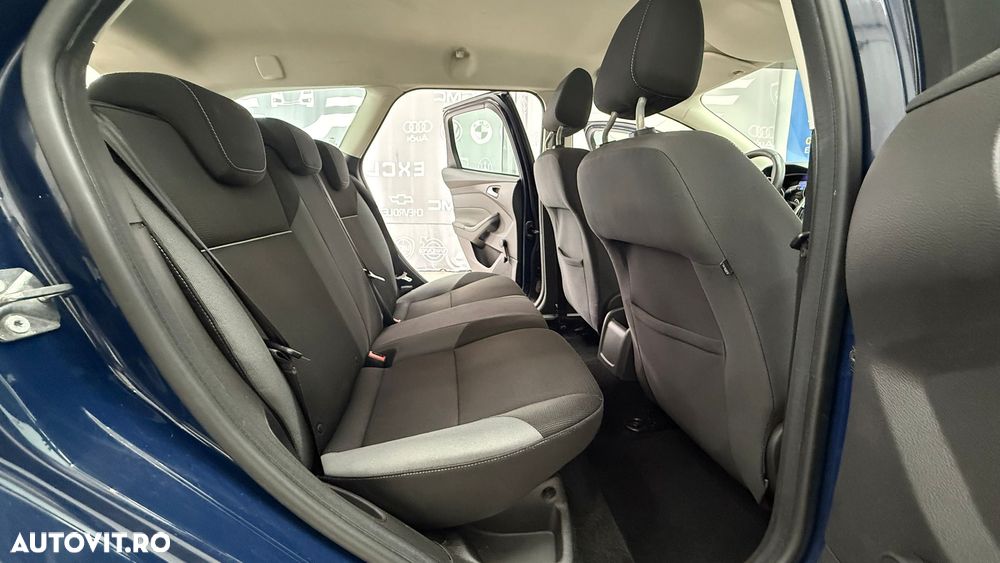 Ford Focus 1.6 TI-VCT Champions Edition - 9