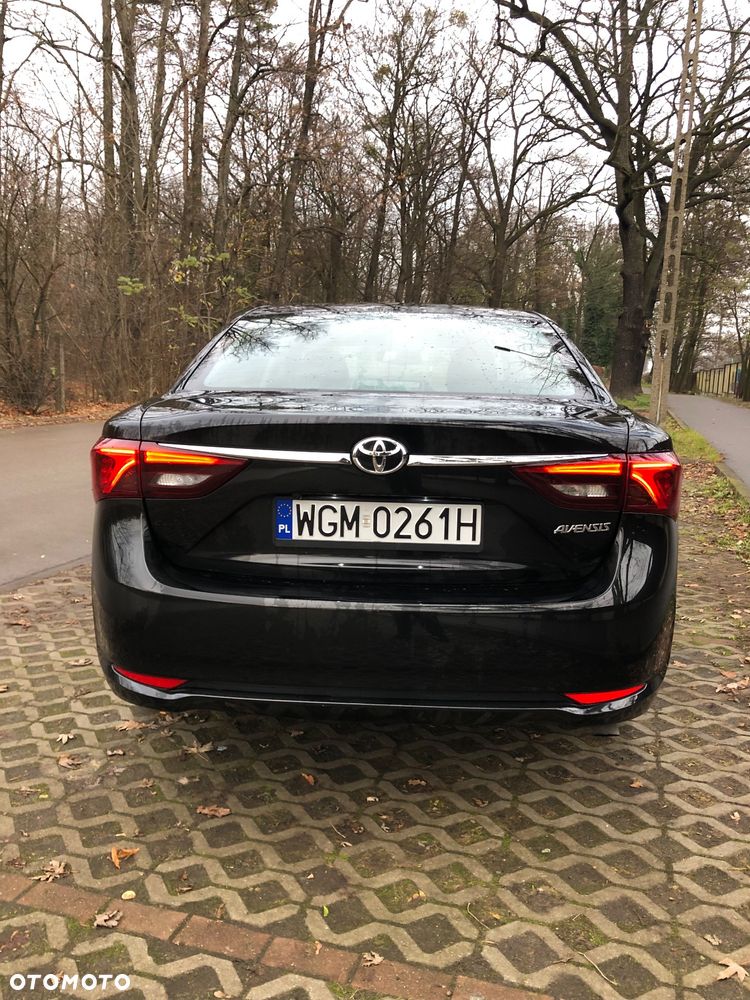 Toyota Avensis 2.0 D-4D Premium - 6