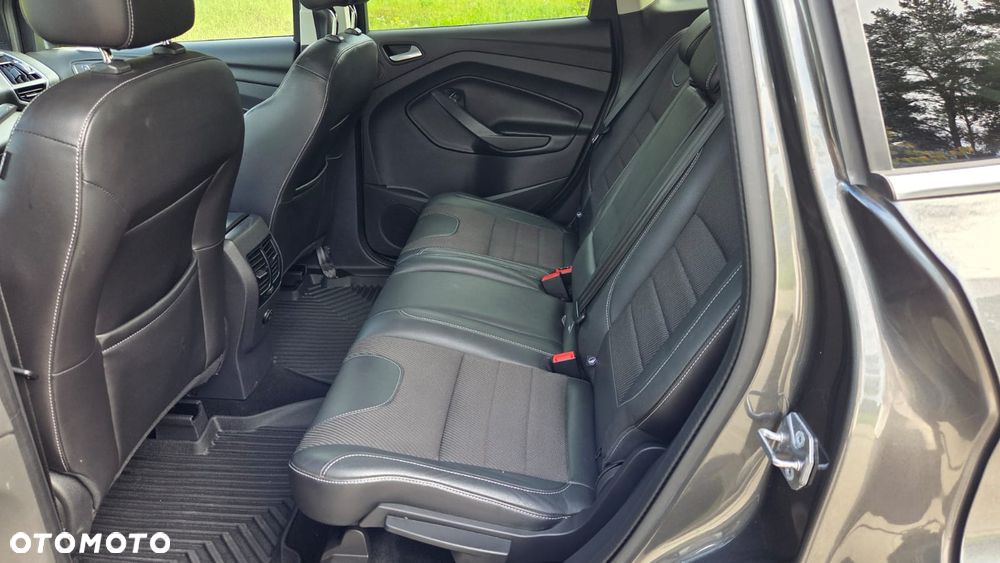 Ford Kuga - 11
