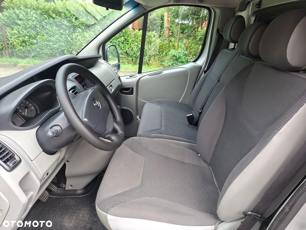 Opel Vivaro - 22