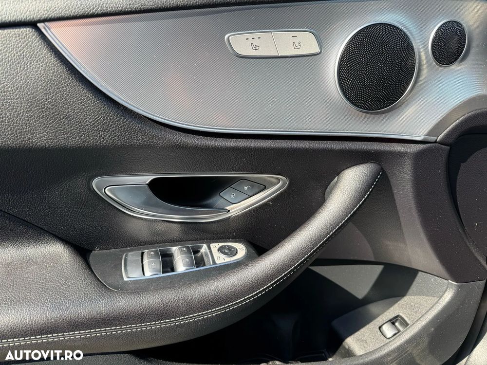 Mercedes-Benz E 400 4Matic Cabrio 9G-TRONIC AMG Line - 31