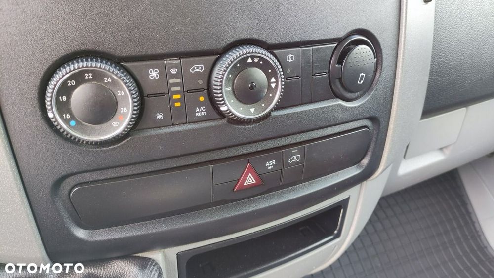 Volkswagen Crafter - 23