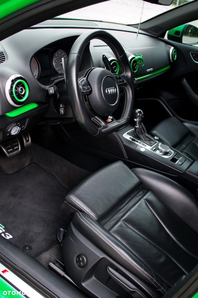Audi S3 Limousine S tronic - 24