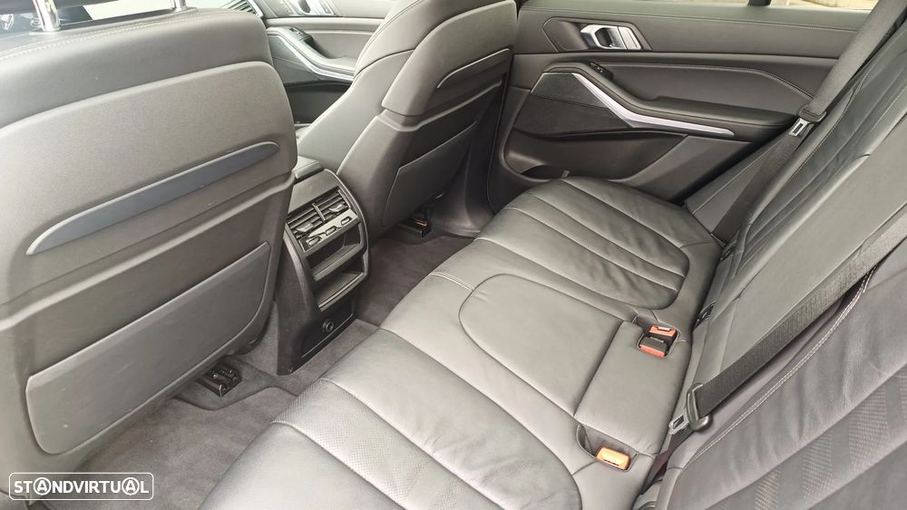 BMW X5 45 e xDrive Pack M - 24