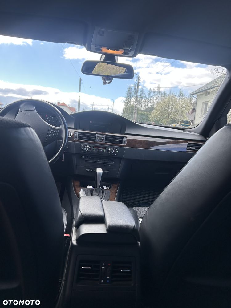BMW Seria 3 318i - 5