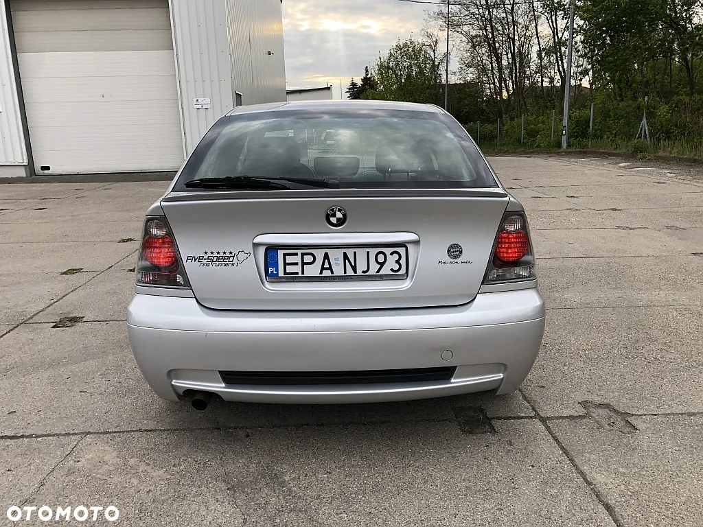 BMW Seria 3 318ti compact - 6
