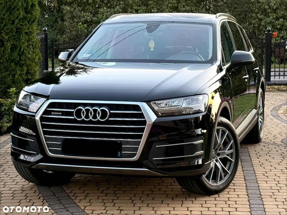 Audi Q7 - 1