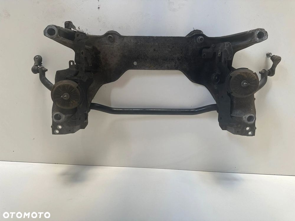 Infiniti Q50 Rama pomocnicza przednia sanki wózek