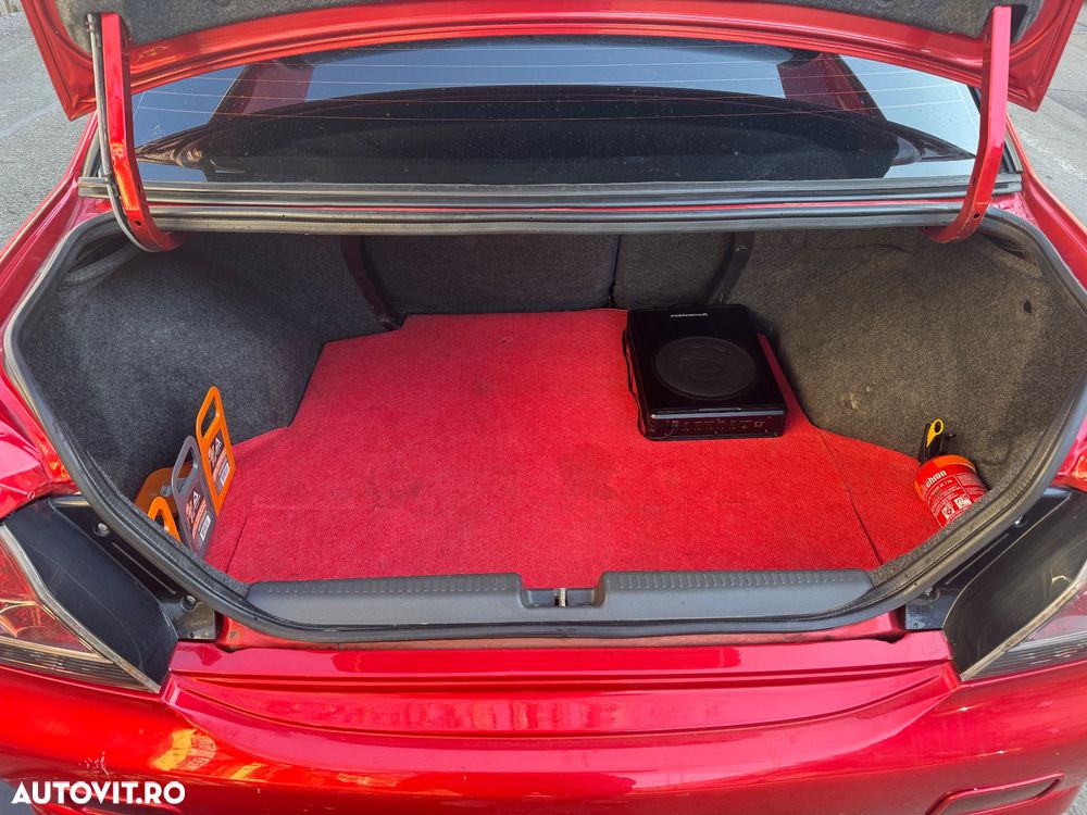 Mitsubishi Lancer - 9