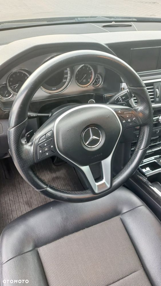 Mercedes-Benz Klasa E 200 CGI BlueEFFICIENCY 7G-TRONIC Avantgarde - 15