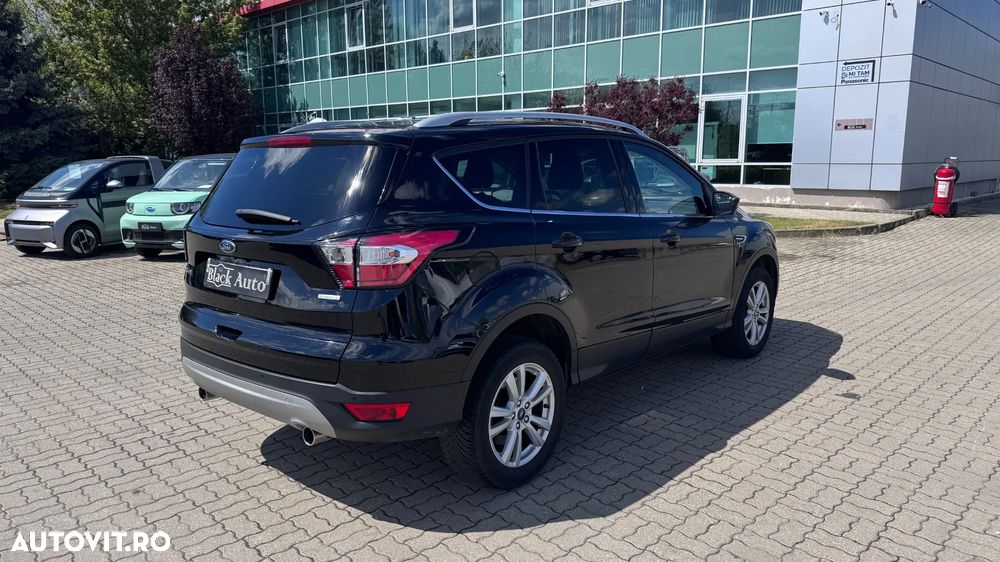 Ford Kuga 1.5 EcoBoost 2x4 Cool & Connect - 4