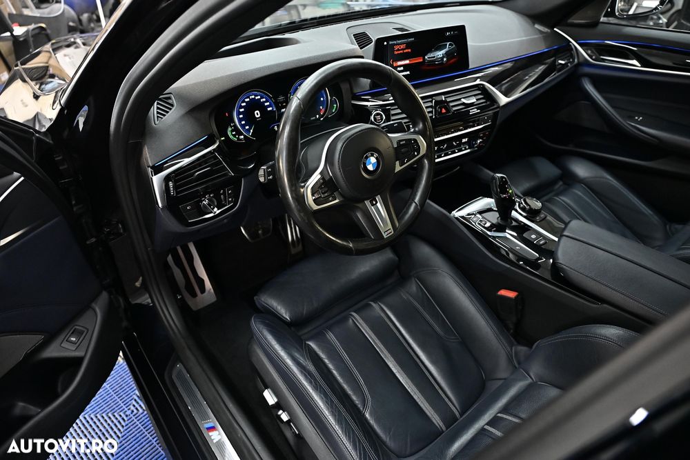 BMW Seria 5 530i xDrive AT - 18