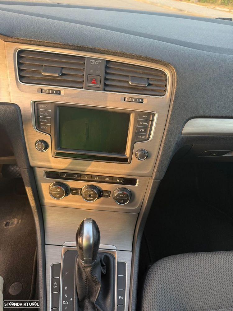 VW Golf Variant 1.6 TDi Sportline DSG - 10