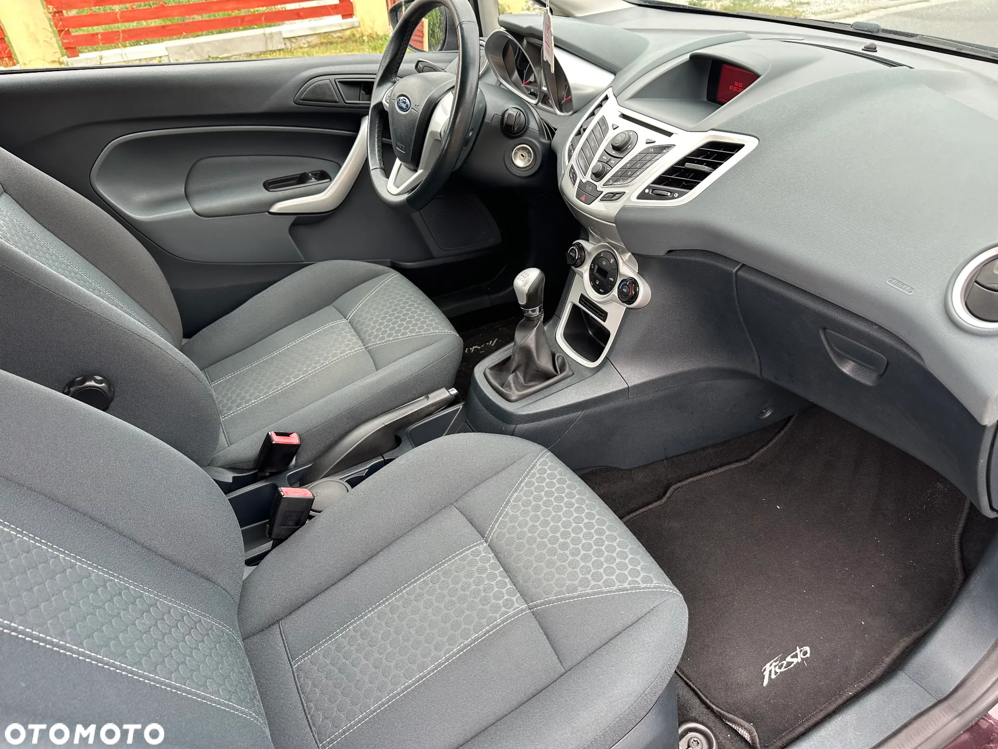 Ford Fiesta 1.25 Titanium - 19