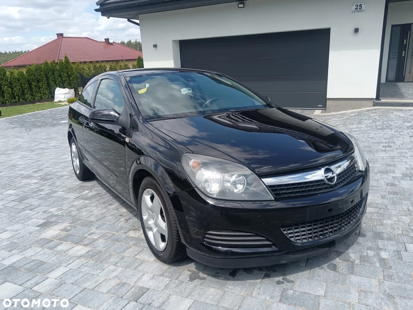 Opel Astra GTC 1.6 - 6