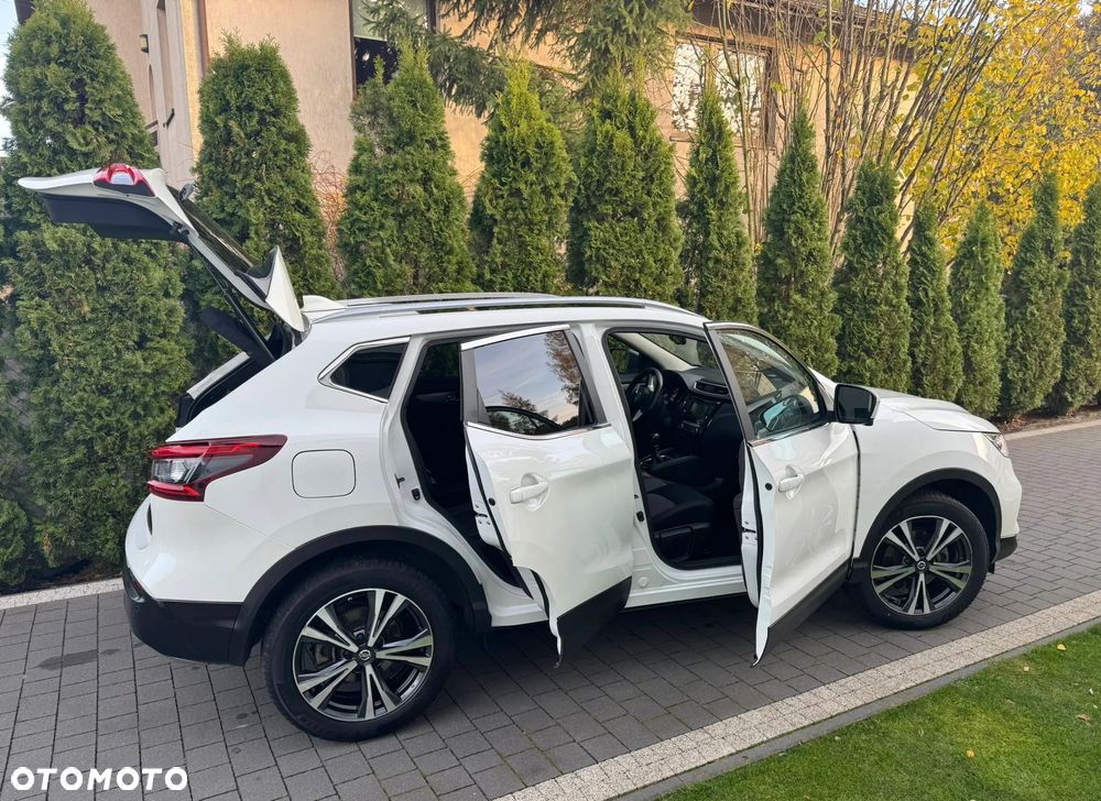 Nissan Qashqai 1.3 DIG-T TEKNA - 16