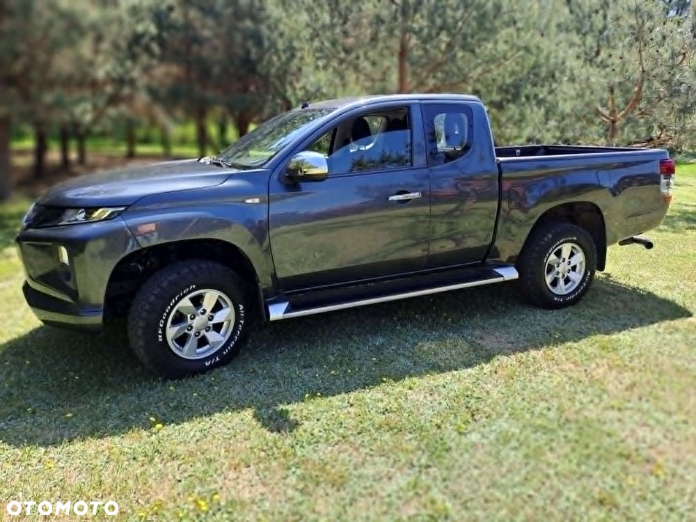 Mitsubishi L200 - 4