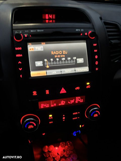 Kia Sorento - 6