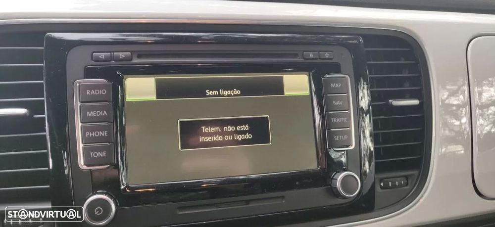 VW New Beetle 2.0 TSI Sport DSG - 37