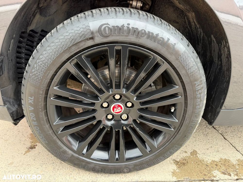 Jaguar F-Pace 25d AWD Aut. Portfolio - 16