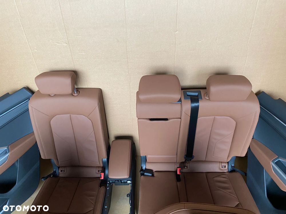Audi Q3 83A kompletny środek Fotel fotele kanapa skóra boczki brązowe 32km - 24