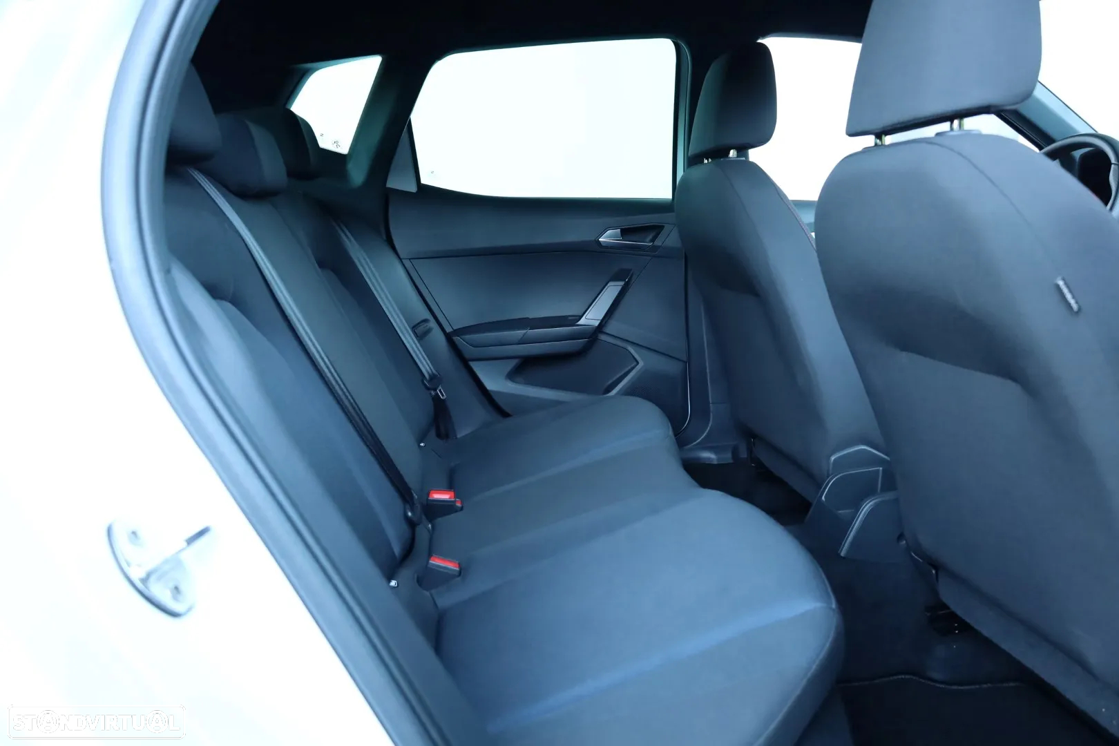 SEAT Arona 1.0 TSI FR - 45