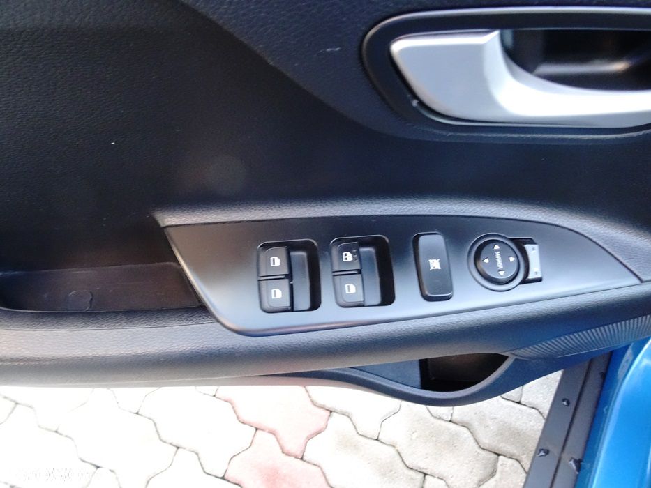 Kia Stonic 1.0 T-GDI L Business Line - 19