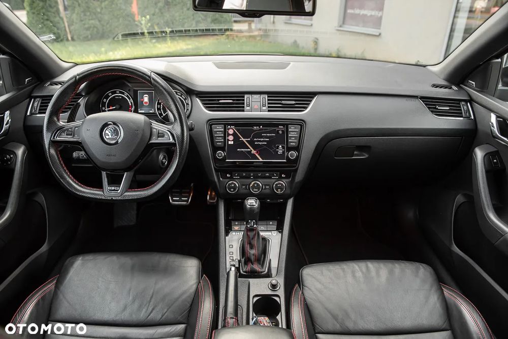 Skoda Octavia Combi 2.0 TSI DSG RS - 30