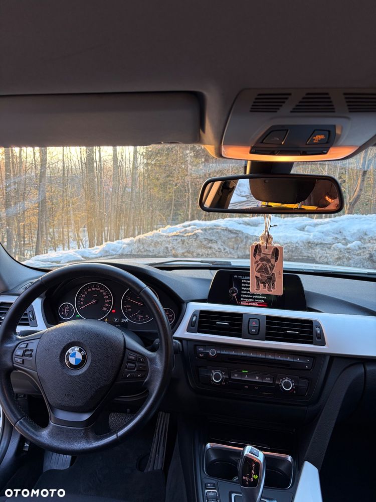BMW Seria 3 320d - 18