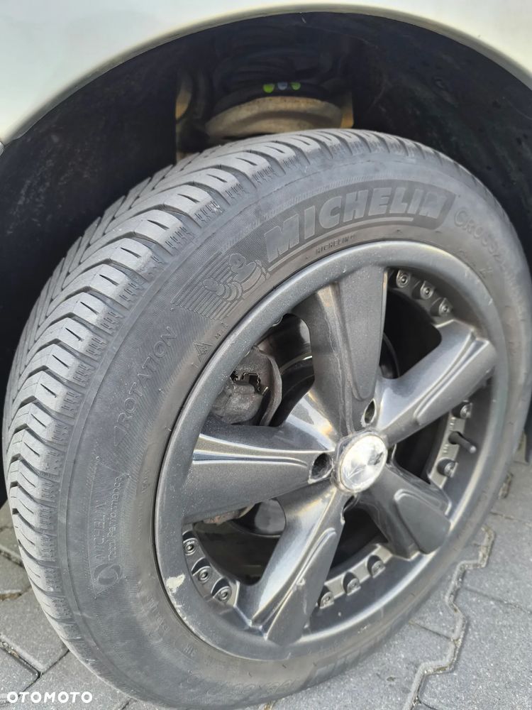 Peugeot 207 1.6 - 13