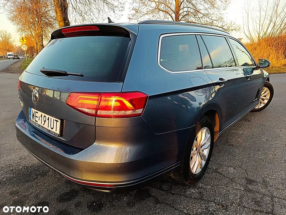 Volkswagen Passat - 16