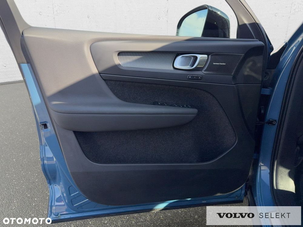 Volvo XC 40 - 11