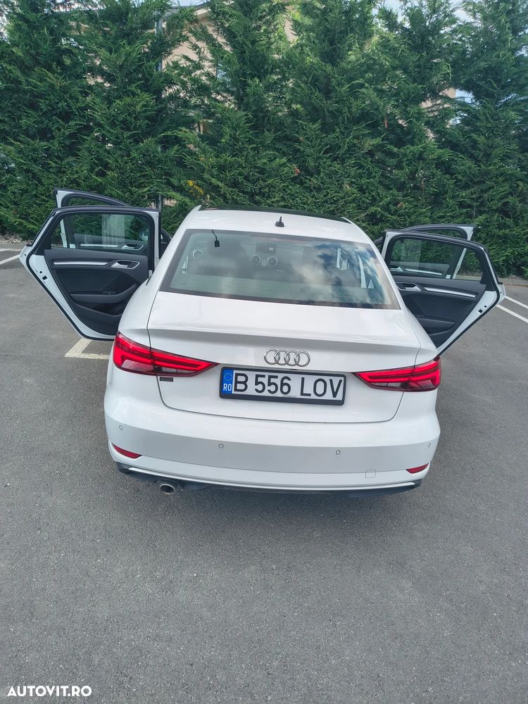 Audi A3 1.6 TDI S tronic Sport - 11