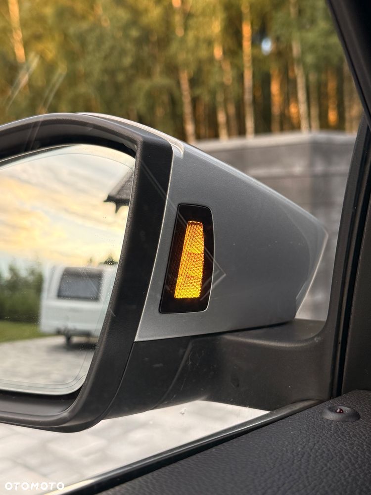 Skoda Superb 2.0 TDI SCR Style DSG - 13