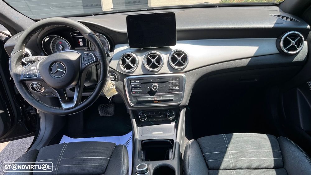 Mercedes-Benz GLA 200 (CDI) d 4Matic 7G-DCT Urban - 14