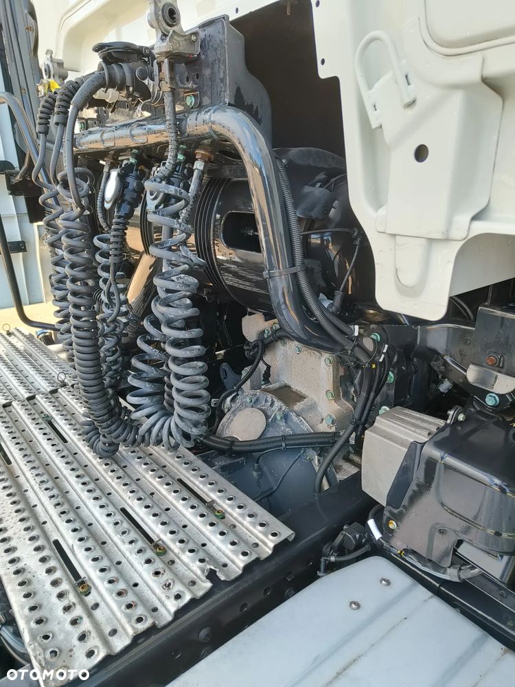 MAN TGX 18.460 Lowdeck - 8