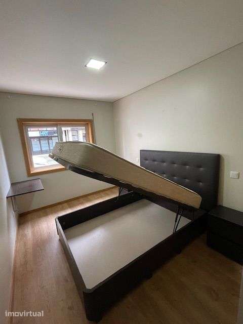 QUARTO em Apartamento com despesas incluidas , em Oliveira de Azeméis - Grande imagem: 2/16