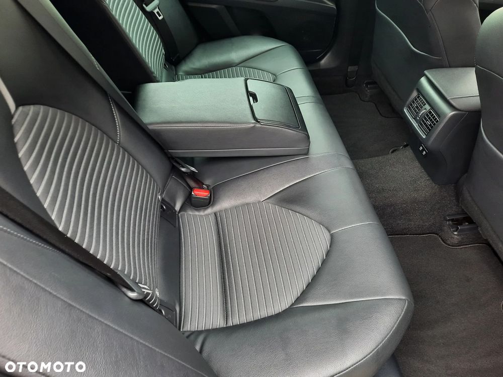 Toyota Camry 2.5 Hybrid Prestige CVT - 20