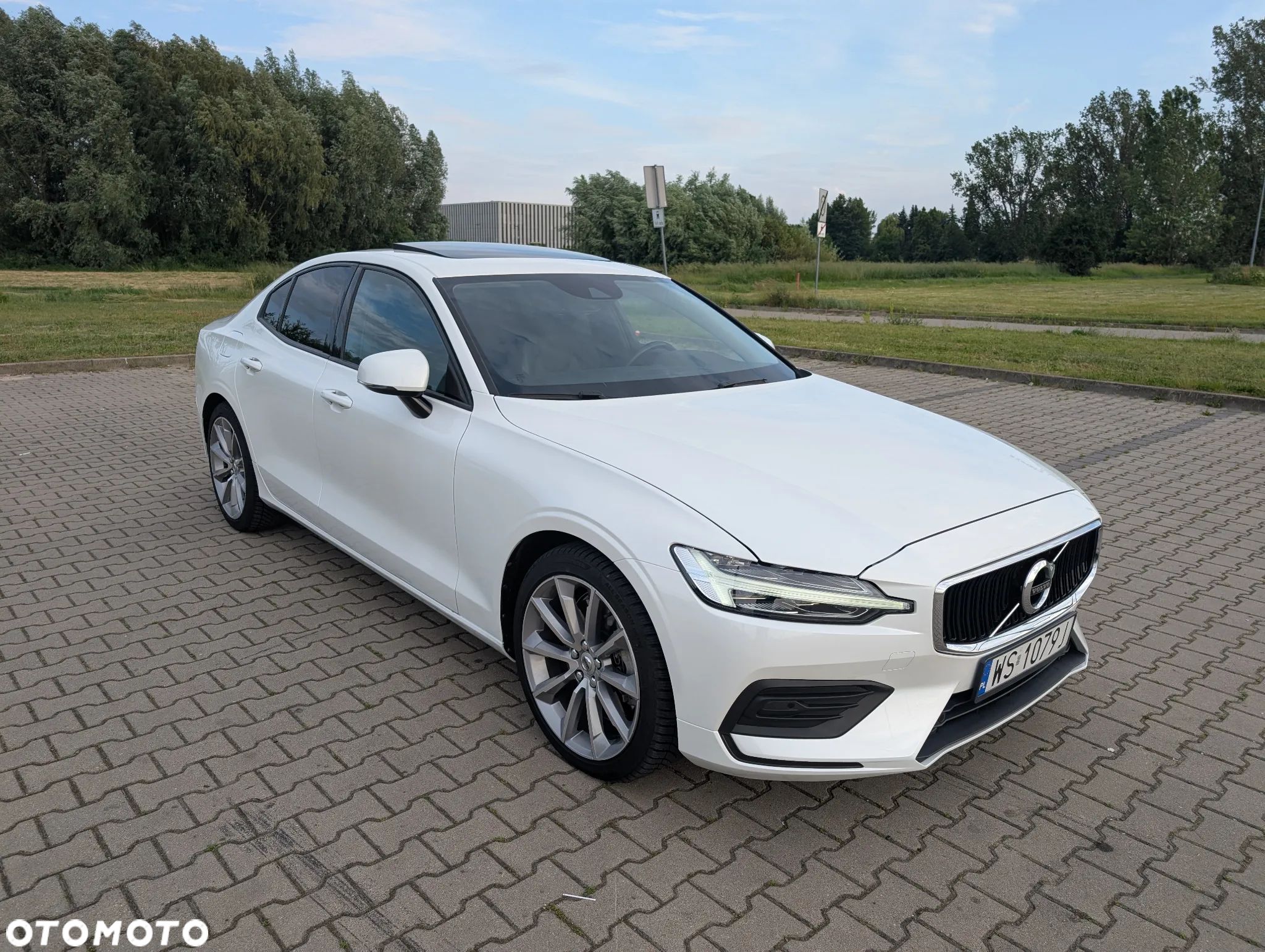 Volvo S60 T6 AWD Momentum Pro - 1