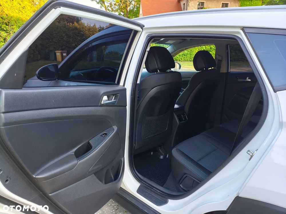Hyundai Tucson blue 1.7 CRDi 2WD DCT Advantage - 12