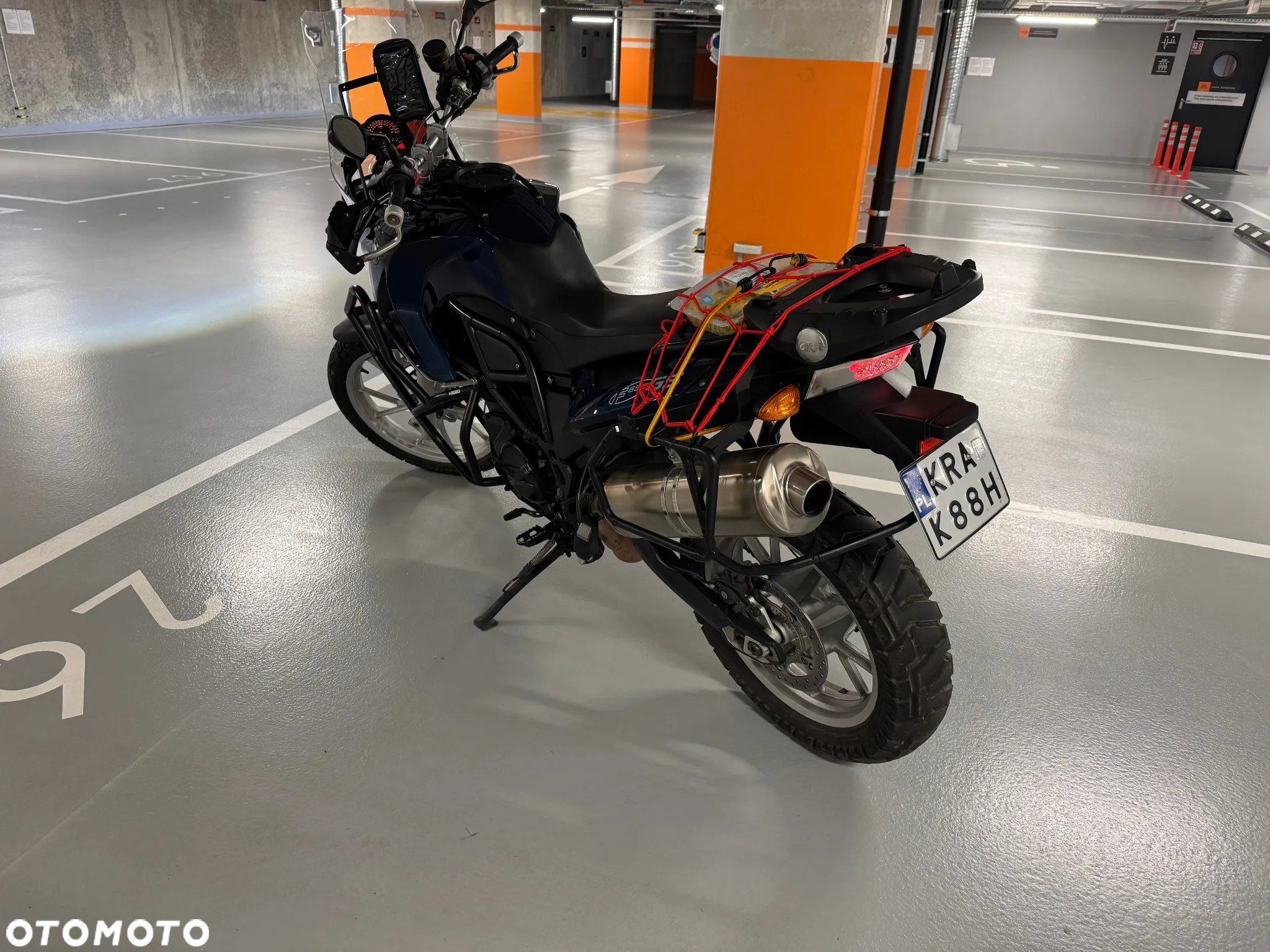 BMW F