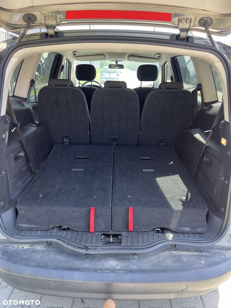 Ford S-Max - 6