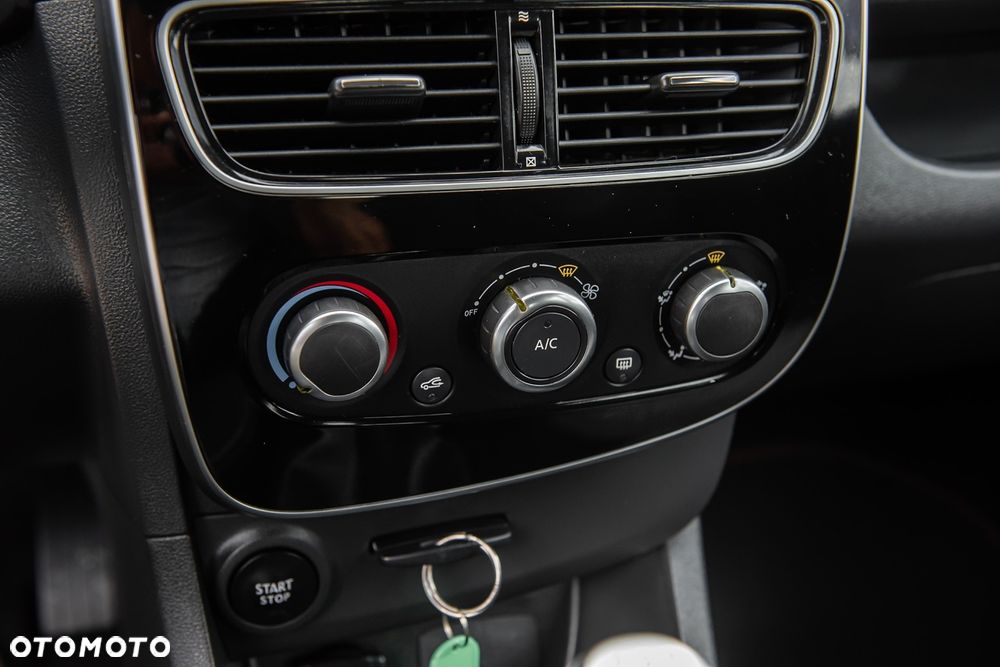 Renault Clio - 20