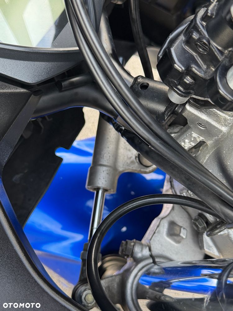 Suzuki SV - 16