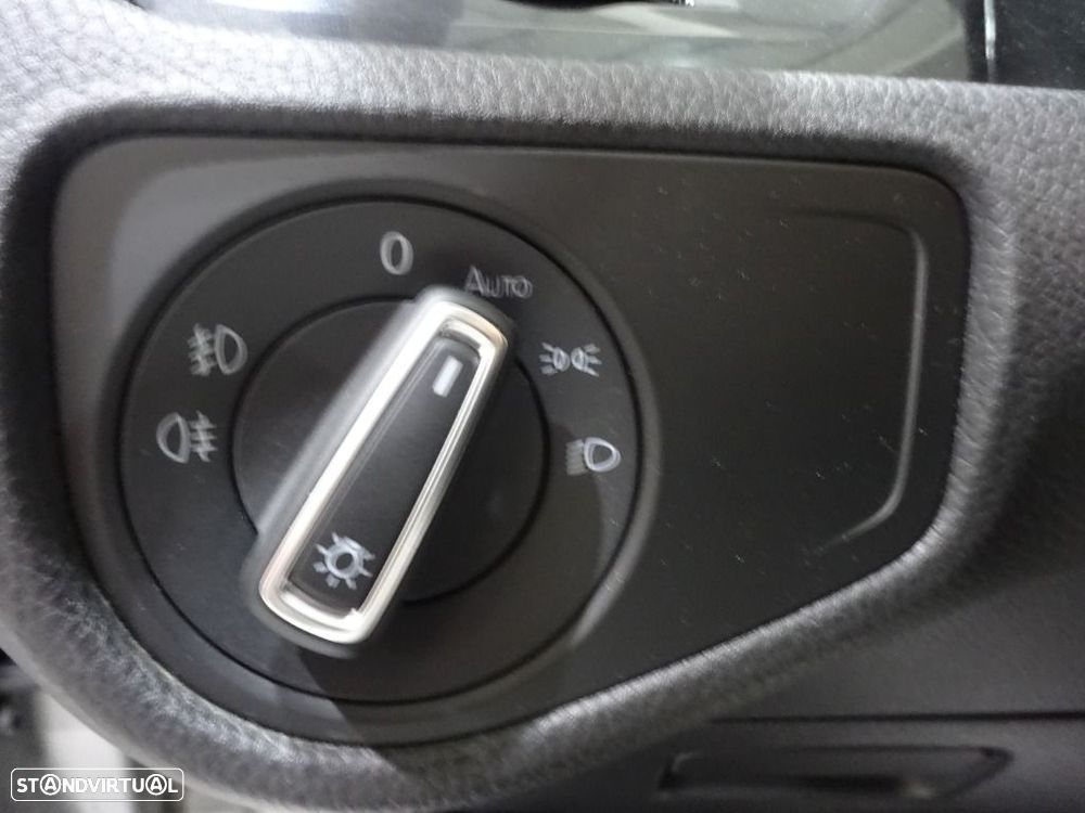 VW Golf Variant 1.6 TDi Confortline - 11