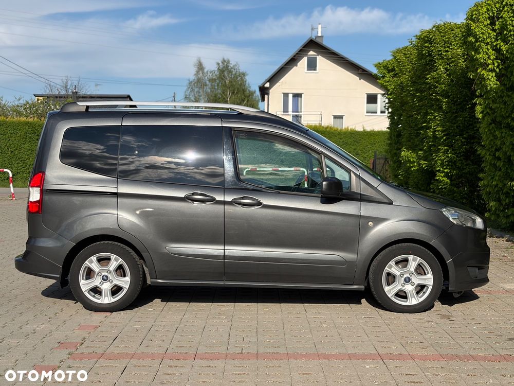 Ford Tourneo Courier 1.5 TDCi Ambiente - 9